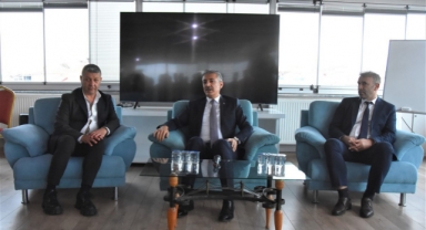 Valimiz Sn. Tuncay Akkoyun’dan Lider Karaman Futbol Kulübüne Ziyaret