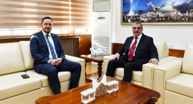AK PARTİ MİLLETVEKİLİ ESER'DEN REKTÖR GAVGALI'YA HAYIRLI OLSUN ZİYARETİ