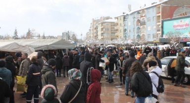 BAŞKAN KALAYCI YARDIM KAMPANYASINA KATILAN VATANDAŞLARA TEŞEKKÜR ETTİ