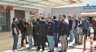 3 kişinin öldüğü kazada yaralanan mesai arkadaşlarını yalnız bırakmadılar