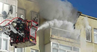 Aksaray'da 5 katlı apartmanda korkutan yangın