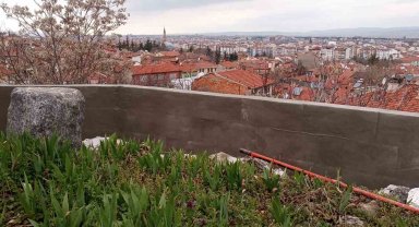 Alperen komutanlarından Arap Baba'nın kabri şerifi için başlatılan düzenleme çalışmaları tamamlandı