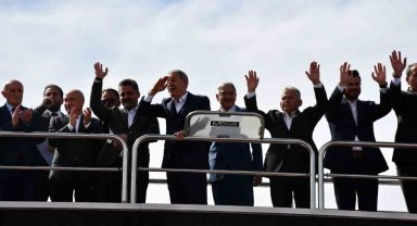 Bakan Akar'dan terörle mücadelede kararlılık mesajı