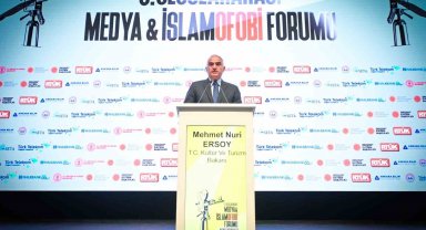 Bakan Ersoy: "Kimsenin inancımıza hakaret etmesine izin vermeyiz"