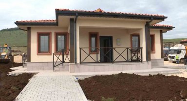 Bakan Kurum: "Devletimiz çifte bayram yaşatıyor, çok zor günler geçirdik ama birlikte el ele atlatıyoruz, atlatacağız"