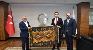 Başkan Büyükkılıç'a STK ziyaretleri