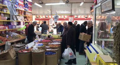 Bayramlık ikramlar için alışveriş yoğunluğu başladı
