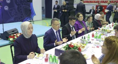 Cumhurbaşkanı Yardımcısı Oktay: "Mescid-i Aksa'nın kutsiyetine saldırılar kabul edilemez"