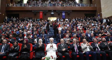Diyanet İşleri Başkanı Erbaş: "İnsanlığın huzur ve refahı, yeryüzünün imar ve ıslahı için koşturuyoruz"