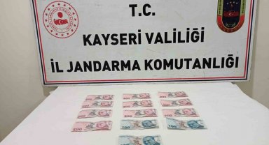 Jandarmadan kalpazan operasyonu: Sahte 2 bin 300 TL ele geçirildi