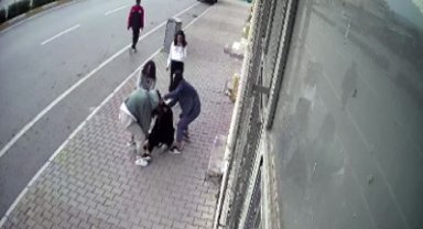 Kızların tekme tokat kavgası güvenlik kamerasına yansıdı