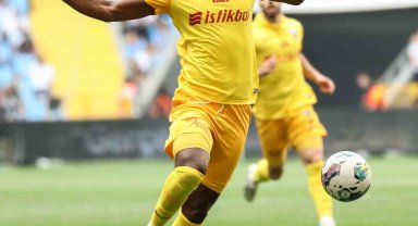 Mame Baba Thiam hat-trick yaptı