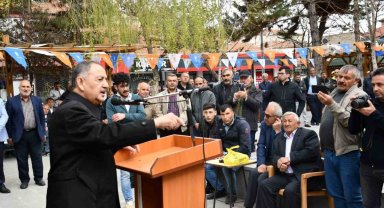 Özhaseki Tomarzlılarla bayramlaştı