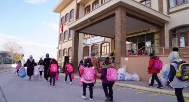 "İlkokullar Arası 1 Atık Çok Şeyi Değiştirir 2" atık toplama yarışması tamamlandı