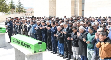 Şehit Öğretmen Hamza Çetin'in babası Hasan Tahsin Çetin' in cenaze namazına katıldı