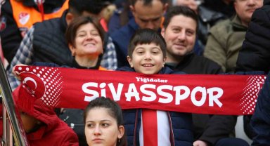 Sivassporlu taraftarlar Fenerbahçe maçına yoğun ilgi gösterdi