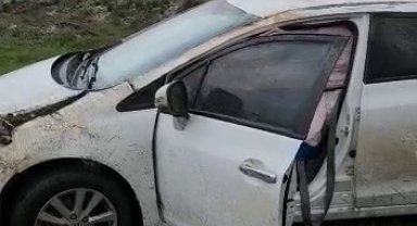 Yağan dolu kazaya neden oldu, o anlar telefon kamerasına yansıdı