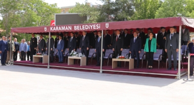 19 MAYIS ATATÜRK’Ü ANMA GENÇLİK VE SPOR BAYRAMI TÖRENLERLE KUTLANDI 
