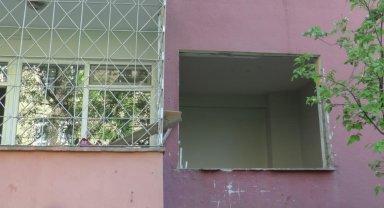 Ağır hasarlı binaların güvenliğini polis sağlıyor