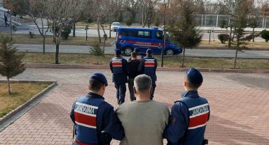 Aksaray'da hapis cezası bulunan 3 aranan şahıs yakalandı