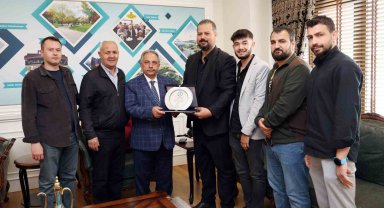 Başkan Yalçın'a 'sessiz' teşekkür