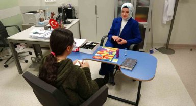 Birçok konuşma bozukluğu terapiyle tedavi ediliyor
