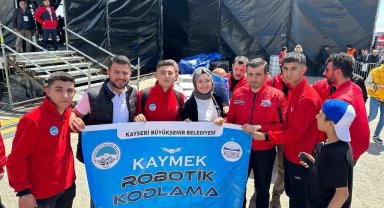 Büyükşehir KAYMEK öğrencileri, TEKNOFEST 2023'ün heyecanını yaşadı