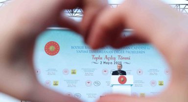 Cumhurbaşkanı Erdoğan: "21 yıldır gece gündüz demeden tüm Türkiye'ye aşkla hizmet ediyoruz"