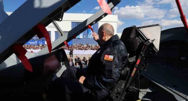 Cumhurbaşkanı Erdoğan: "Artık karada, denizde ve denizaltında, havada, uzayda her alanda varız"