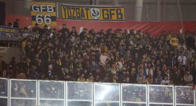 Fenerbahçeli taraftarlar deplasman tribününü doldurdu