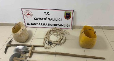 Kaçak kazı yapan şahıs jandarmaya yakalandı