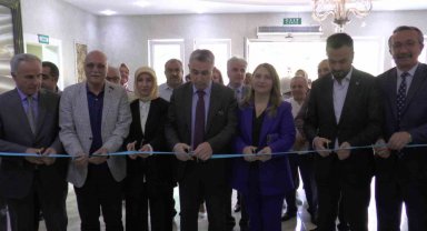 Kadın kursiyerlerin el emekleri görücüye çıktı