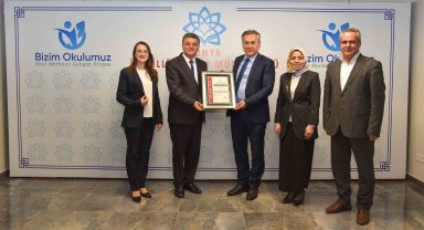 Konya İl Milli Eğitim Müdürü Yiğit kurumlara ISO 45001:2018 belgesini teslim etti