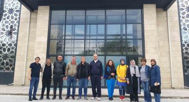 Konya'nın gönüllü öğretmenlerinden İskenderun'daki öğrencilere destek