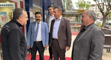 MİLLET İTTİFAKI KAPI KAPI GEZİYOR: