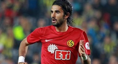 Milli futbolcu Alper Potuk'tan Eskişehirspor paylaşımı