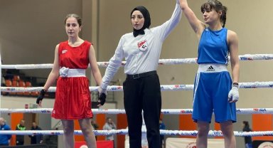 NEVÜ Öğrencileri ÜNİLİG Boks Türkiye Şampiyonası'ndan şampiyonlukla döndü