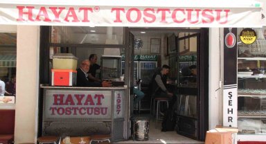"Hayat" markasını hatıra diye sakladıkları evraklar korudu