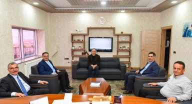 REKTÖR GAVGALI’DAN ÜÇSA AMBALAJ İLE EMA PLASTİK’E ZİYARET