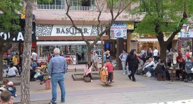 Seçim tatilini fırsat bilip doyasıya eğlendiler
