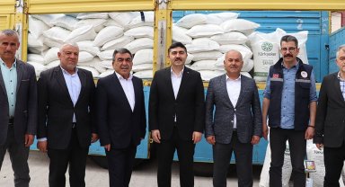 Sivas'ta depremzede arıcılara şeker desteği