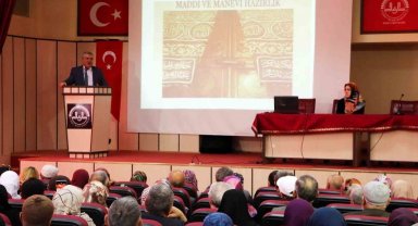 Sivas'ta hacı adaylarına eğitim semineri