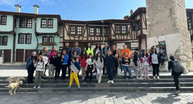Sivrihisar turist akınına uğruyor