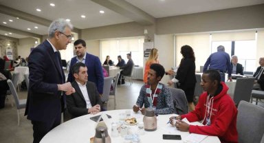 STSO, yabancı öğrencilerle iş adamlarını bir araya getirdi