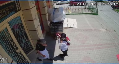 Eskişehir'de iki kadın 20 dakikada 300 bin TL değerinde ziynet eşyası ve para çaldı