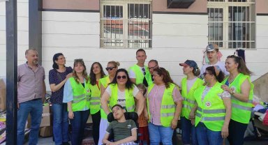 Eskişehirli hayırseverler özel gereksinimli ve kimsesiz çocuklarla bayramlaştı