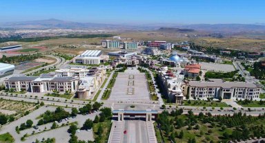 NEVÜ'lü öğrencilere çevrim içi sınav duyurusu