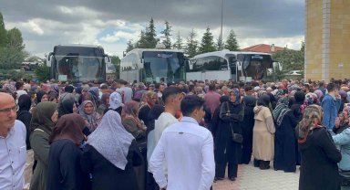 Niğde'de 160 hacı dualarla uğurlandı