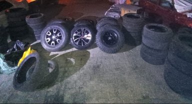 Polis, 475 bin TL'lik hırsızlık yapan şüphelileri yakaladı