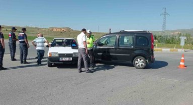 Sivas'ta iki farklı kaza: 6 yaralı